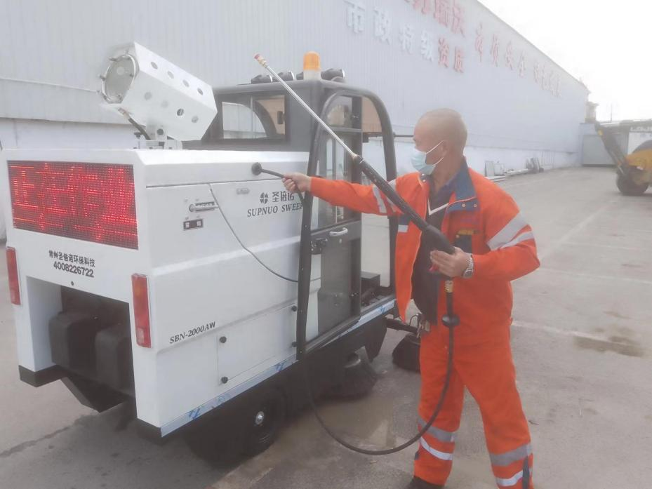 图木舒克龙马快速清扫车